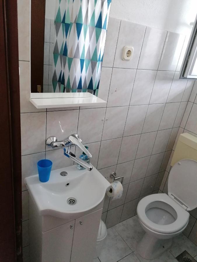 Apartmani Vesa Primošten Exterior foto